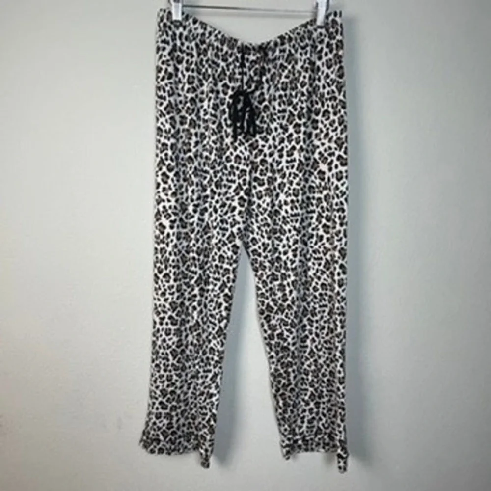 Flora by Flora Nikrooz Leopard Print Pajama‎ Set Women's L Cozy Lounge
